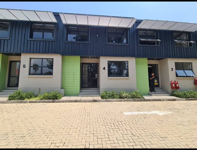 140M² WAREHOUSE TO LET IN PRESIDENT PARK